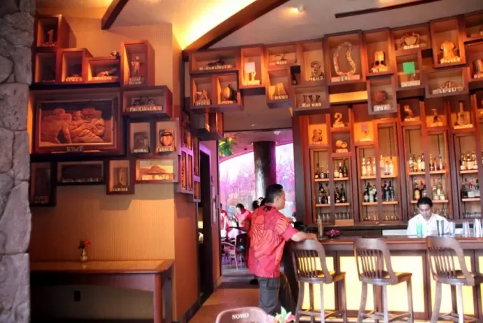 Makahiki Restaurant Bar Hidden Menehune