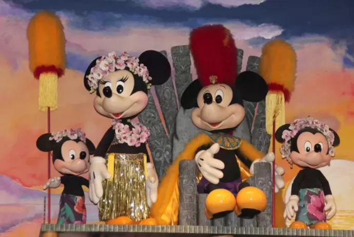 Disney's Polynesian Resort Boutiki Store Hidden Mickey
