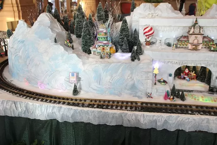 Disney's Yacht Club Christmas Display Hidden Mickey