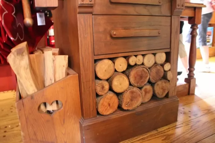 Ye Olde Christmas Shoppe Hidden Mickey